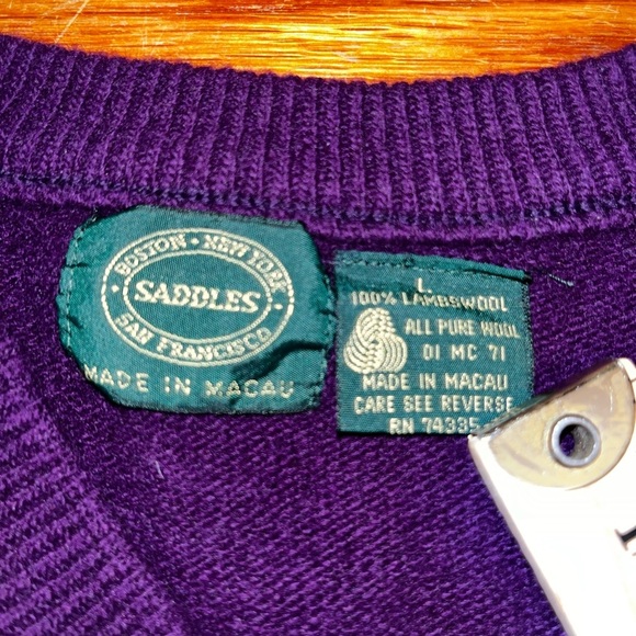 SADDLES 100% pure wool large purple sweater v neck winter macau preppy academia - Picture 3 of 7